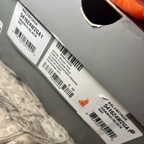 BALENCIAGA TRIPLE S SIZE EUR 39 - Picture 4 of 10
